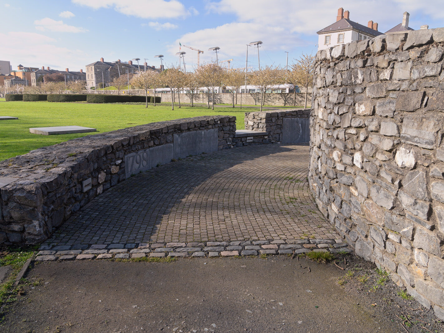 THE CROPPIES ACRE MEMORIAL PARK [AT THE MUSEUM LUAS TRAM STOP ON BENBURB STREET]-248747-1