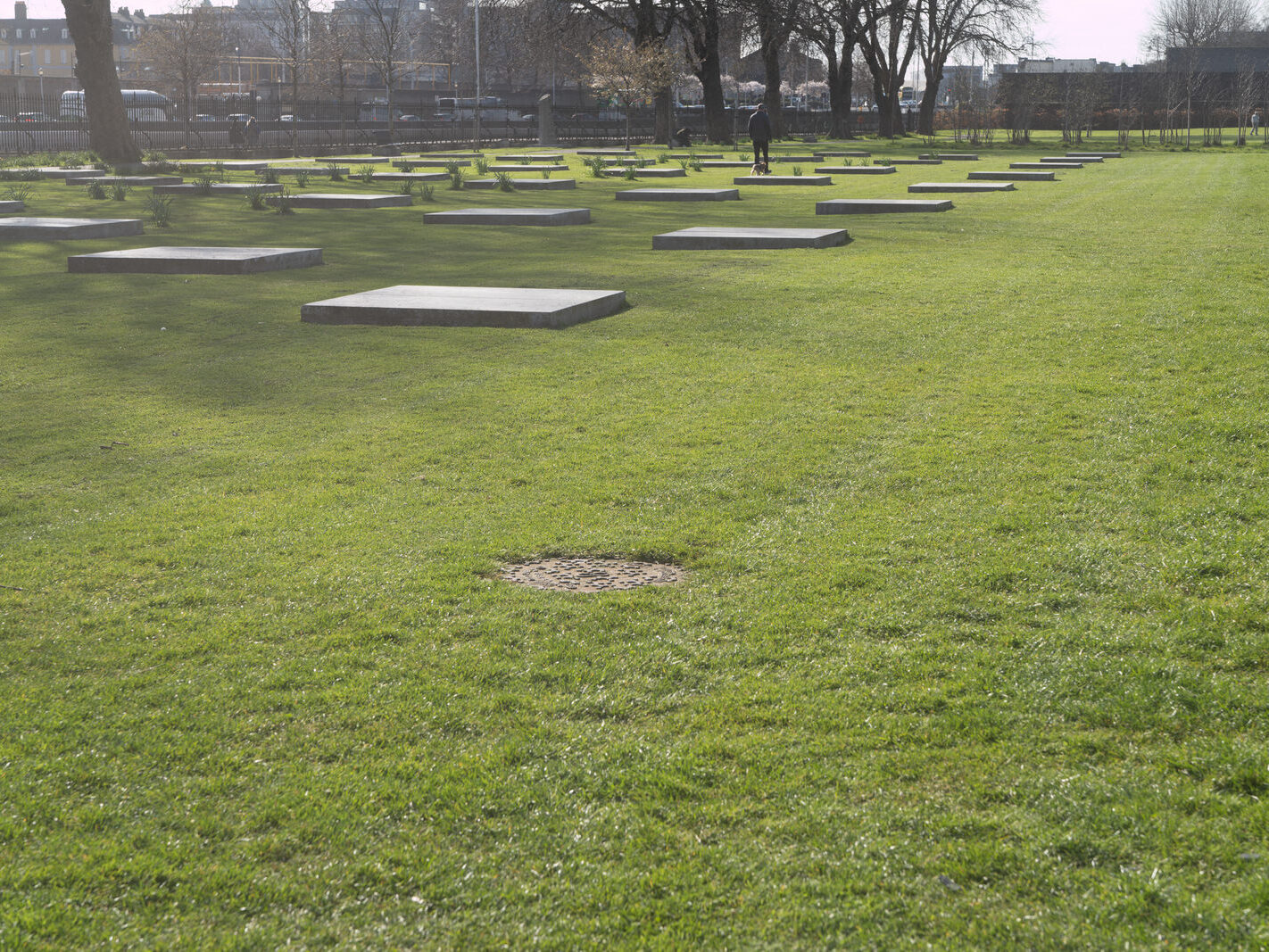 THE CROPPIES ACRE MEMORIAL PARK [AT THE MUSEUM LUAS TRAM STOP ON BENBURB STREET]-248752-1