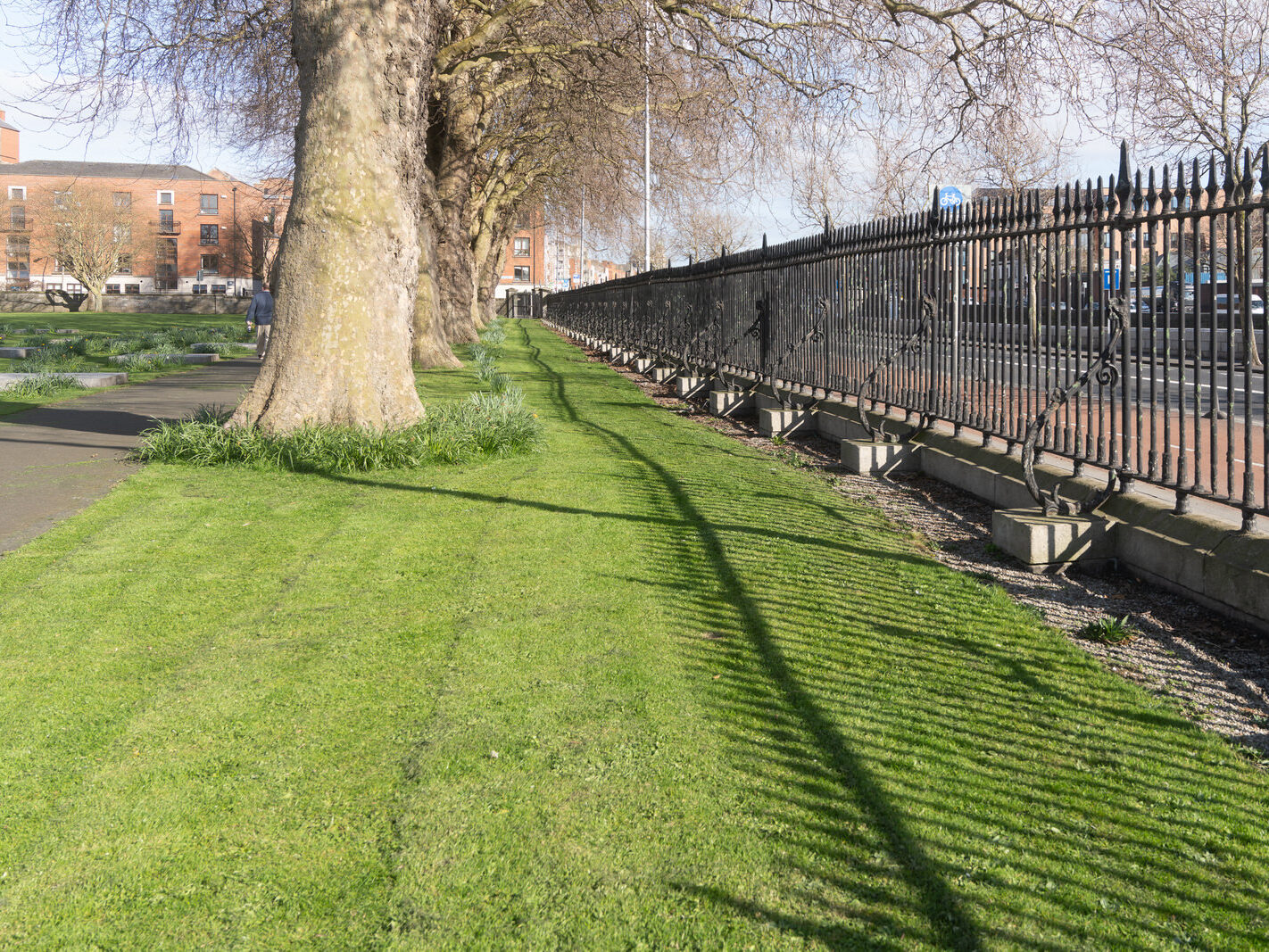 THE CROPPIES ACRE MEMORIAL PARK [AT THE MUSEUM LUAS TRAM STOP ON BENBURB STREET]-248760-1