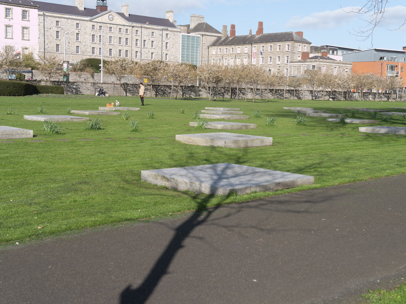 THE CROPPIES ACRE MEMORIAL PARK [AT THE MUSEUM LUAS TRAM STOP ON BENBURB STREET]-248762-1