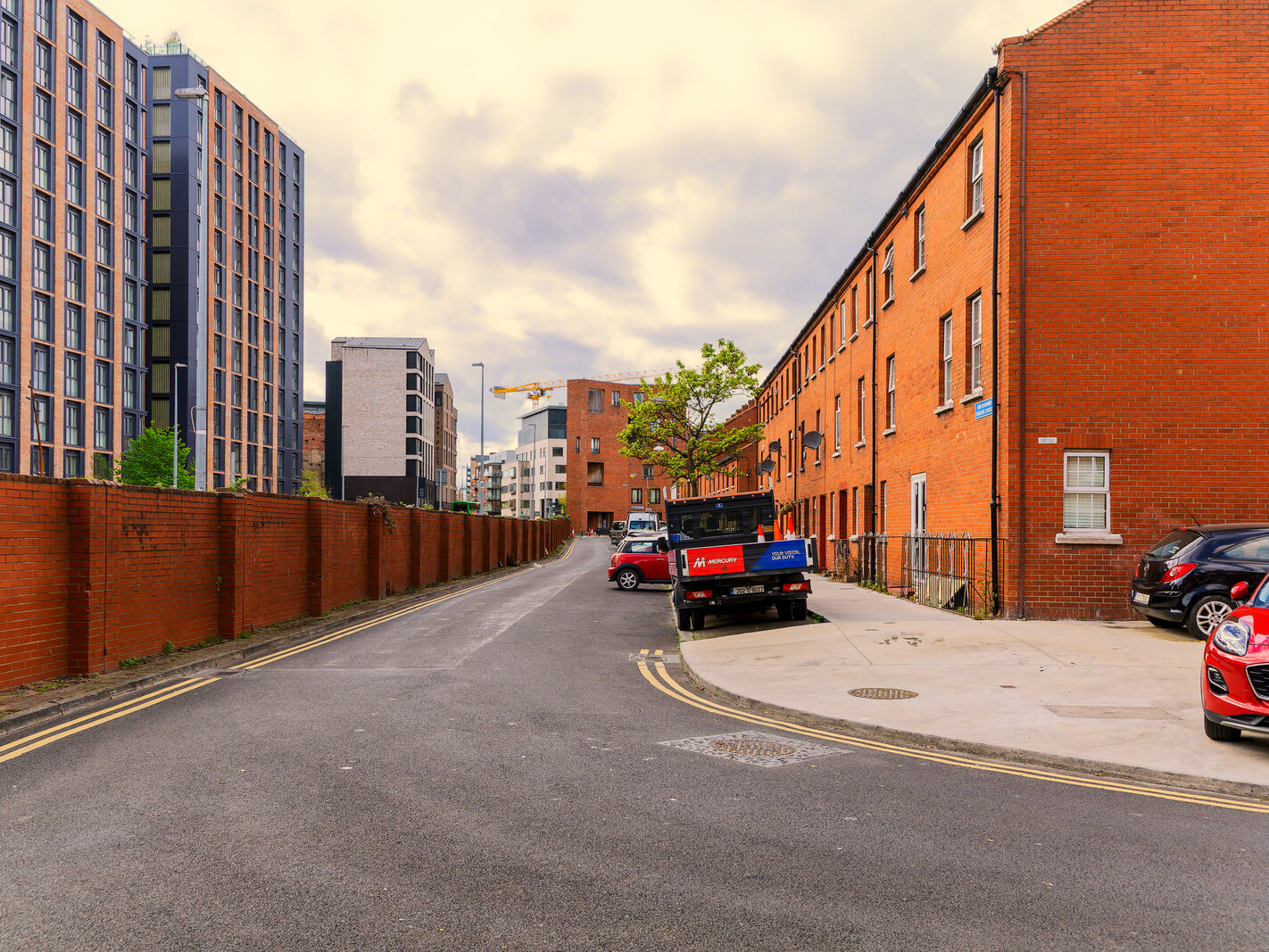 NEWMARKET STREET AND THE TIMBER YARD [A NEW RESIDENTIAL DEVELOPMENT IN THE LIBERTIES]-249625-1