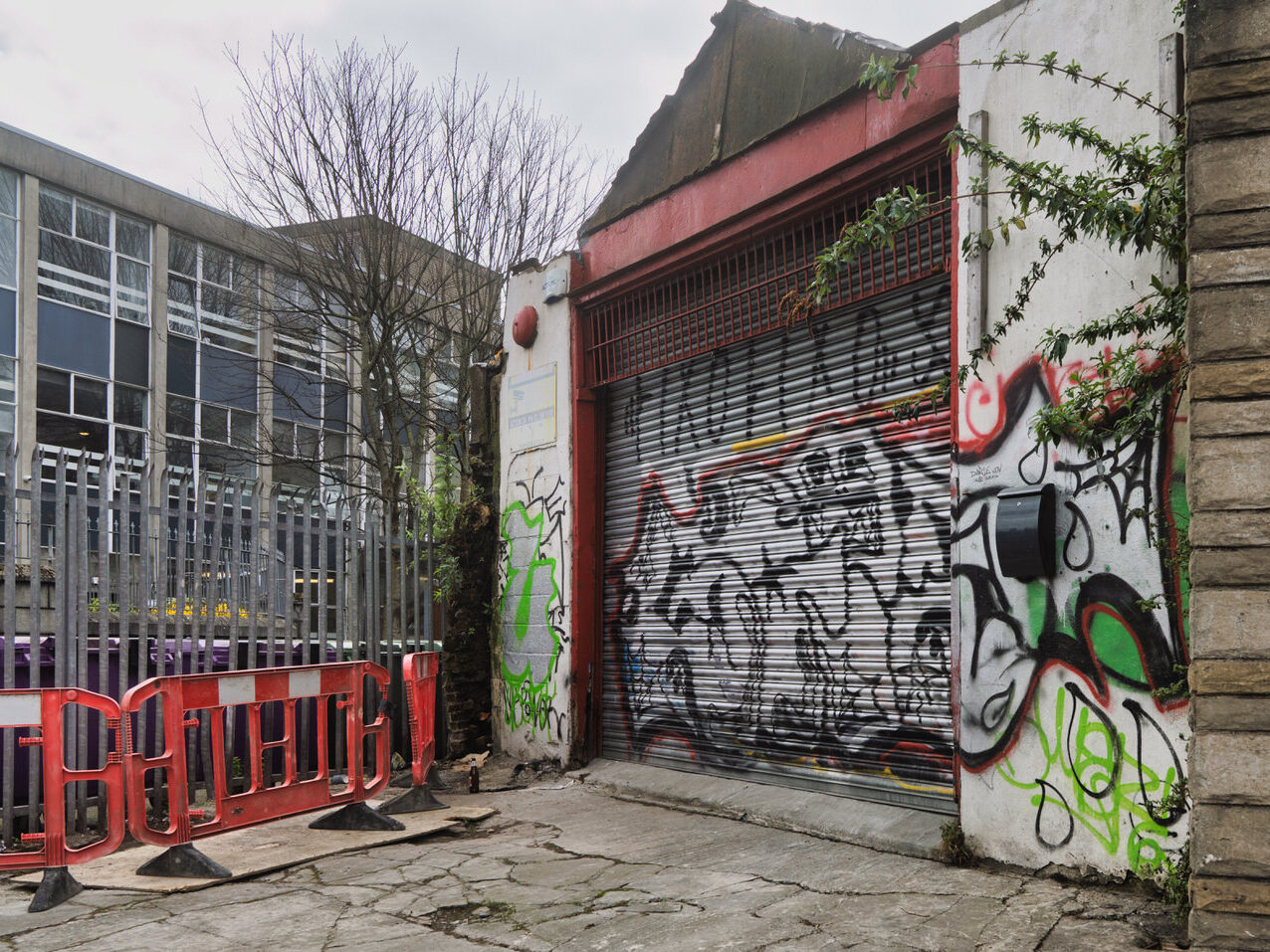 THE WRIGHT CYCLE CENTRE IS GONE AND DUNCAN AGE 51 AND THREE QUARTERS WAS HERE [USHER'S ISLAND]-250158-1