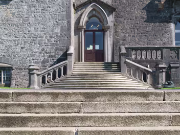 KILKENNY CASTLE Kilkenny Castle, a prominent landmark in County Kilkenny, Ireland, boasts a rich and complex history spanning over 800...