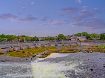 SALMON WEIR GALWAY The Salmon Weir in Galway City is a fascinating and historic landmark, offering a glimpse into the city's past and...