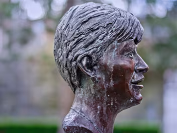 TRIBUTE TO VERONICA GUERIN