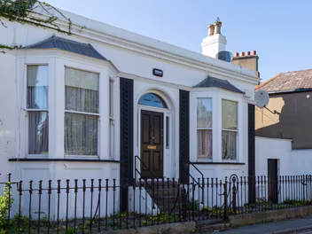 OAKLEY ROAD Historically, the area around Oakley Road was known as Cullenswood. Ranelagh itself evolved from this earlier...