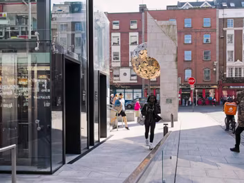 CENTRAL PLAZA DAME STREET Central Plaza and Dame Street in Dublin represent a significant area of the city, blending historical architecture with...