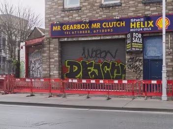 WHO IS DUNCAN Recently, a photograph of mine prompted some comments regarding the recurring appearance of seemingly childlike graffiti...