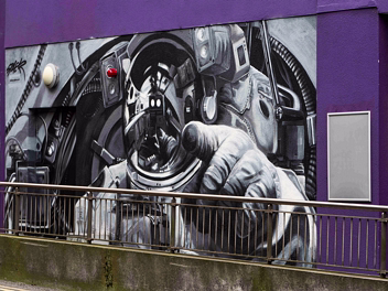 THAT SPACE IN BETWEEN MURALS