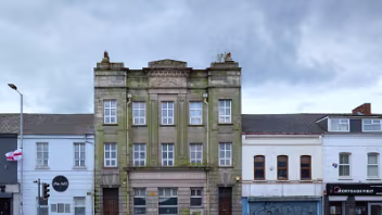 DERELICT ULSTER BANK BUILDING The former Ulster Bank building is located at 431-441 Newtownards Road, Belfast, BT4 1PG. It's a three-storey building...