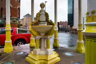 THE JAFFE MEMORIAL FOUNTAIN [A TRIBUTE TO BELFAST'S JEWISH HERITAGE]-235349-1