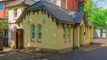 THE GATE LODGE