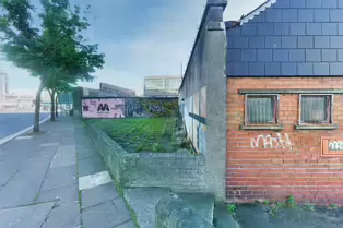 DERELICT SITE NEAR THE RAMADA ENCORE HOTEL [GREAT PATRICK STREET AREA MAY 2017]-235561-1 DERELICT SITE