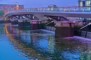 THE LAGAN WEIR AND PEDESTRIAN BRIDGE AT NIGHT [MAY 2017]-235577-1 THE LAGAN WEIR 001