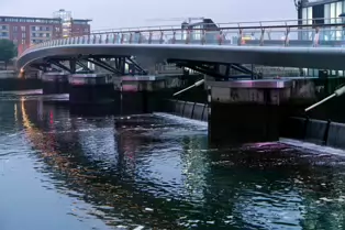 THE LAGAN WEIR AND PEDESTRIAN BRIDGE AT NIGHT [MAY 2017]-235578-1 THE LAGAN WEIR 002