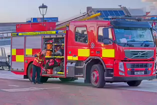 FIRE ENGINE ERZ 9062 VOLVO FM-330 SRT SRP [ROMEO TANGO 190]-235552-1 ROMEO TANGO 190