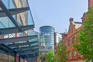 VICTORIA SQUARE SHOPPING CENTRE [AS IT WAS IN MAY 2011]-233233-1 VICTORIA SQUARE SHOPPING CENTRE