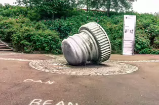 PUBLIC ART IN BELFAST-18-1