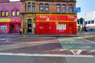 POUNDSTRETCHER [QUEEN STREET - CASTLE STREET IN BELFAST]-233450-1