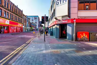 POUNDSTRETCHER [QUEEN STREET - CASTLE STREET IN BELFAST]-233453-1