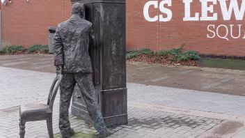 STEPPING INTO THE UNKNOWN - ROSS WILSON'S THE SEARCHER Created in 1998 to mark the centenary of C.S. Lewis's birth, The Searcher captures the very moment the magic begins. It...