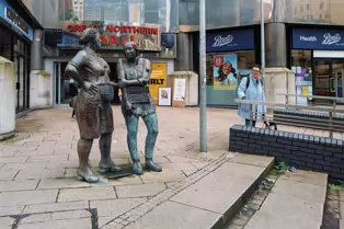 MONUMENT TO THE UNKNOWN WOMAN WORKER BY LOUISE WALSH [OUTSIDE THE EUROPA HOTEL IN BELFAST]-251974-1
