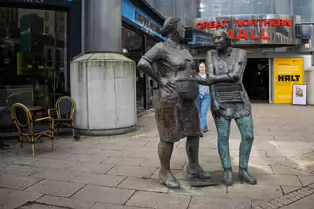 MONUMENT TO THE UNKNOWN WOMAN WORKER BY LOUISE WALSH [OUTSIDE THE EUROPA HOTEL IN BELFAST]-251975-1