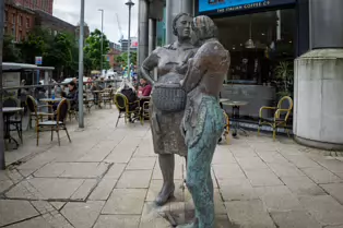 MONUMENT TO THE UNKNOWN WOMAN WORKER BY LOUISE WALSH [OUTSIDE THE EUROPA HOTEL IN BELFAST]-251977-1