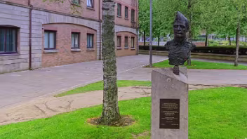 SAME LOCATION 2015 SPANISH CIVIL WAR MEMORIAL AS IT WAS IN MAY 2015