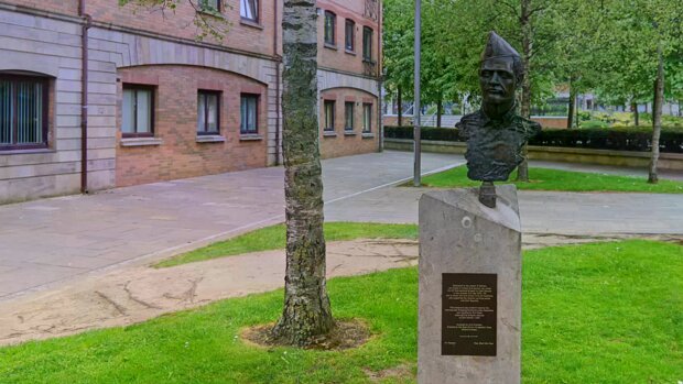 SAME LOCATION 2015 SPANISH CIVIL WAR MEMORIAL AS IT WAS IN MAY 2015