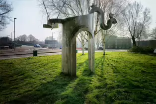 SWEETWATER ARCH ON THE STRANMILLIS EMBANKMENT [BELFAST NORTHERN IRELAND]-232887-1