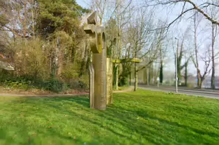 SWEETWATER ARCH ON THE STRANMILLIS EMBANKMENT [BELFAST NORTHERN IRELAND]-232889-1