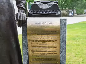 WINIFRED CARNEY MEMORIAL [BELFAST CITY HALL MAY 2025]-251952-1
