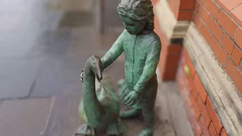 ALEC THE GOOSE Outside the southern entrance of St. George's Market, along East Bridge Street in Belfast, you'll find a bronze...
