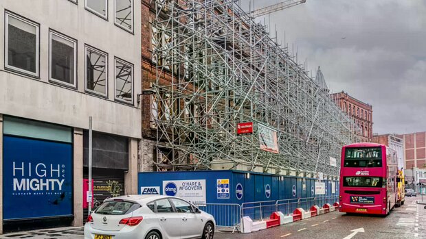 BROKEN BUS Belfast has an extensive bus network, primarily operated by Translink. The Metro service is the main bus service for...