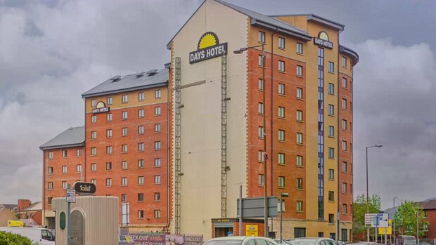 DAYS HOTEL
