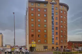 IT WAS KNOWN AS DAYS HOTEL BACK IN MAY 2015 [IT IS NOW THE HOLIDAY INN]-232953-1