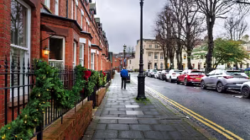 DECEMBER 2025 VISIT Explore the history and 2025 restoration of The Upper and Lower Crescent in South Belfast. From the Regency-era vision...