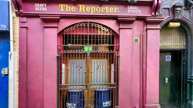 PUBS AND RESTAURANTS ALL PHOTOGRAPHED BY WILLIAM MURPHY