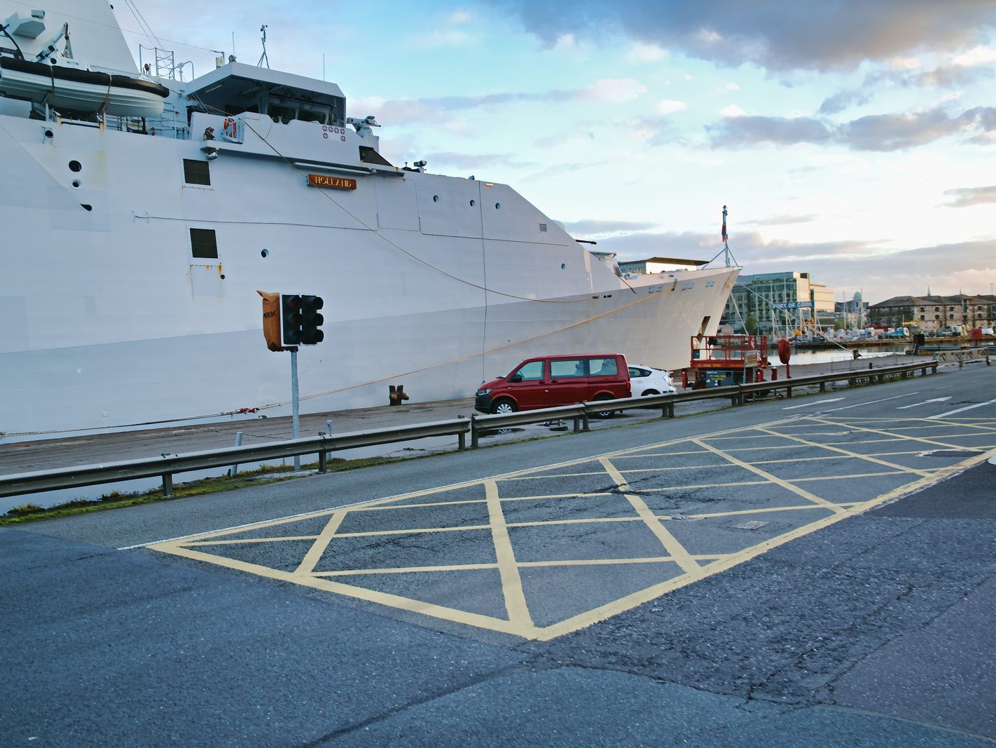 DUTCH PATROL VESSEL P840 NAMED HOLLAND AT HOGAN QUAY IN CORK 005