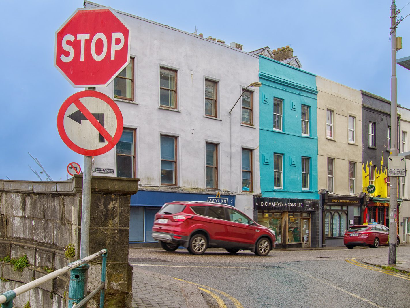 FRED ZEPPELINS ON PARLIAMENT STREET IN CORK [MAY 2022] 004