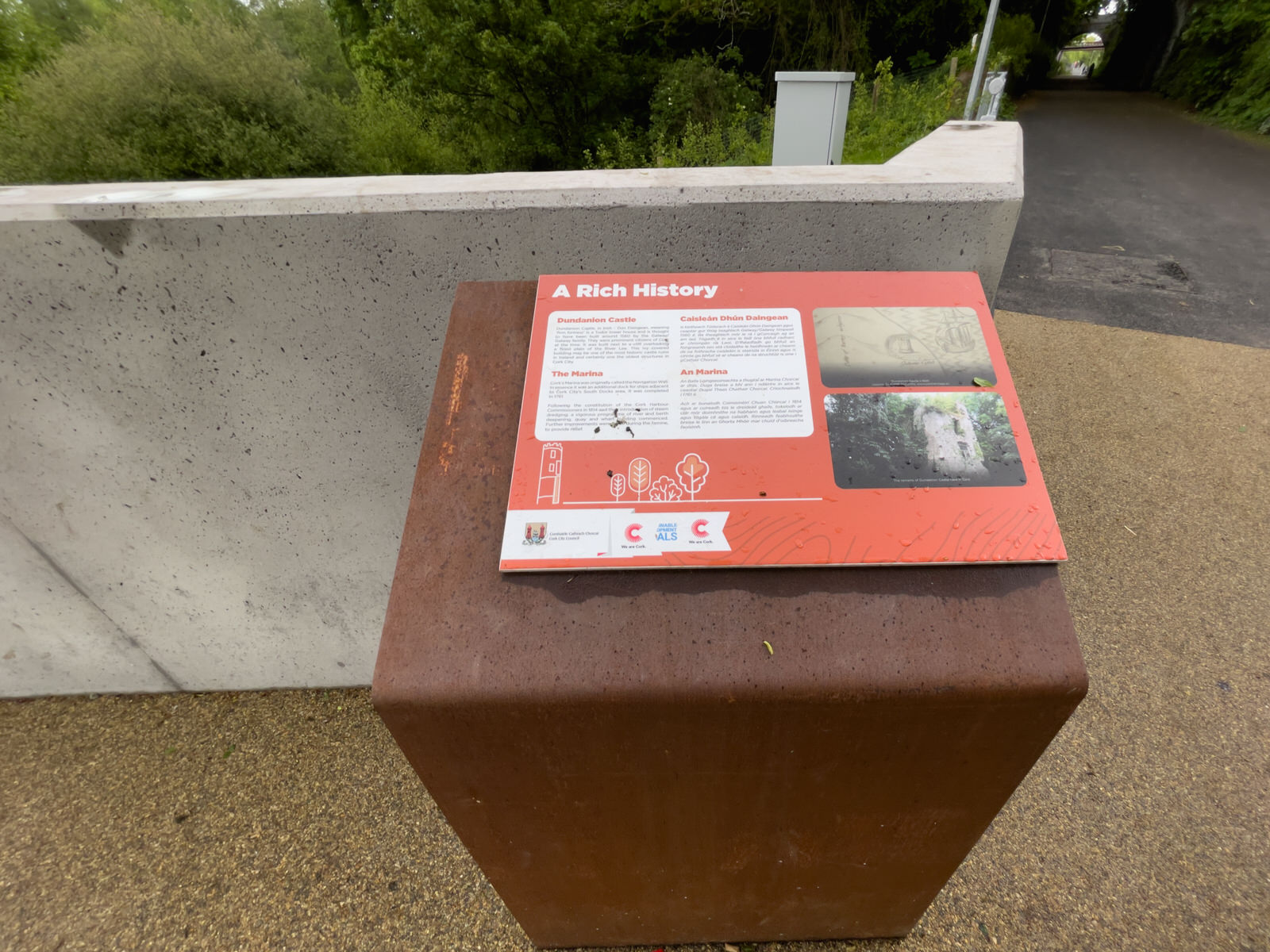 HOLLAND PARK IN CORK HAS CHANGED SINCE MY LAST VISIT [CORK CITY TO PASSAGE WEST GREENWAY] 010