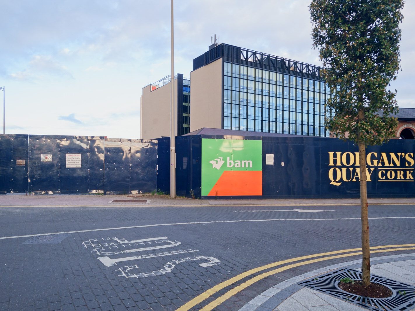 NOT LONG BEFORE SUNSET I VISITED HOGAN'S QUAY [I USED A SONY RX0 CAMERA] 001