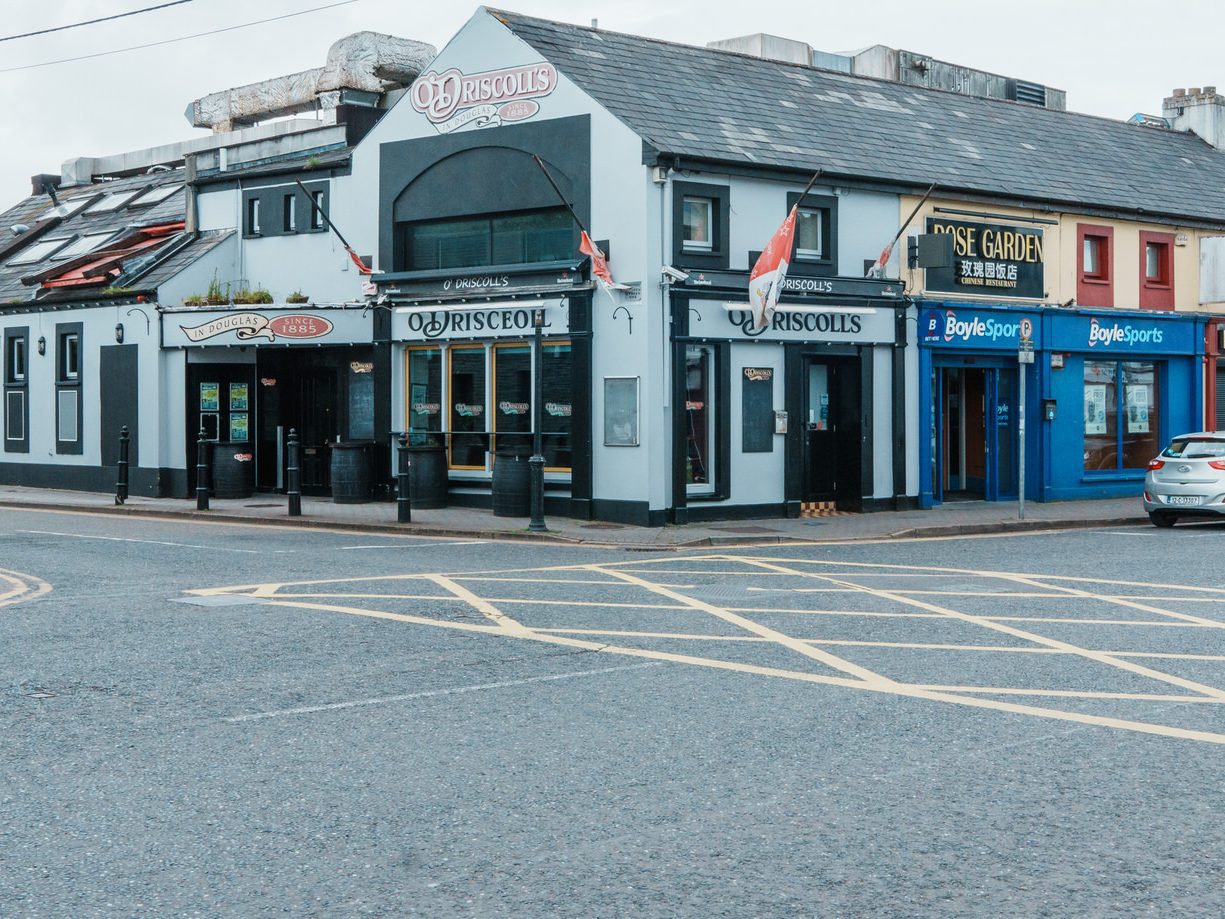 O'DRISCOLL'S IN DOUGLAS SINCE 1885 [O'DRISCEOIL] 002
