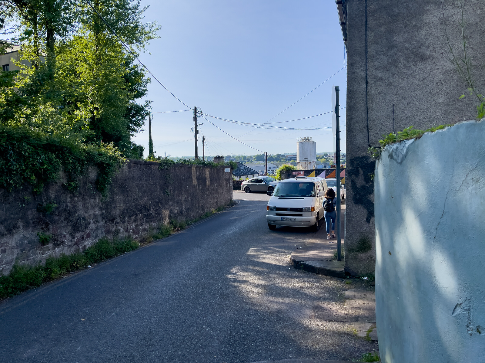 O'MAHONEY'S AVENUE [FEATURES AN ESB ELECTRICITY SUB-STATION] 018