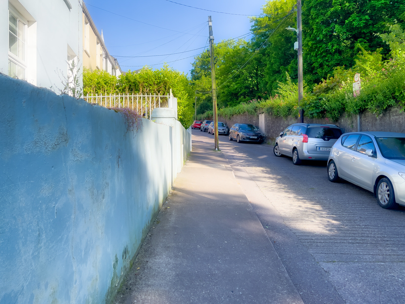 O'MAHONEY'S AVENUE [FEATURES AN ESB ELECTRICITY SUB-STATION] 017