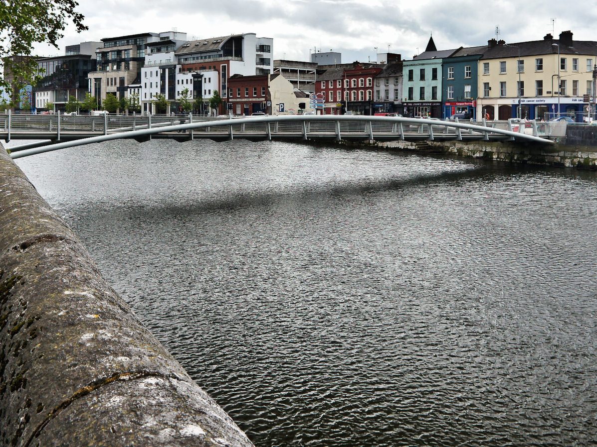 SHANDON PEDESTRIAN BRIDGE CORK [PHOTOGRAPHED IN MAY 2011] 010