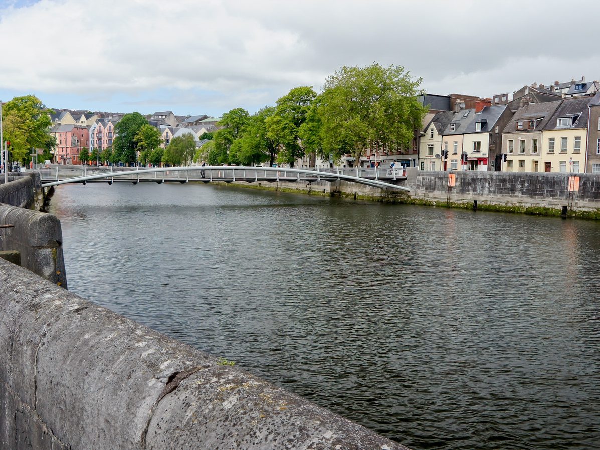 SHANDON PEDESTRIAN BRIDGE CORK [PHOTOGRAPHED IN MAY 2011] 002