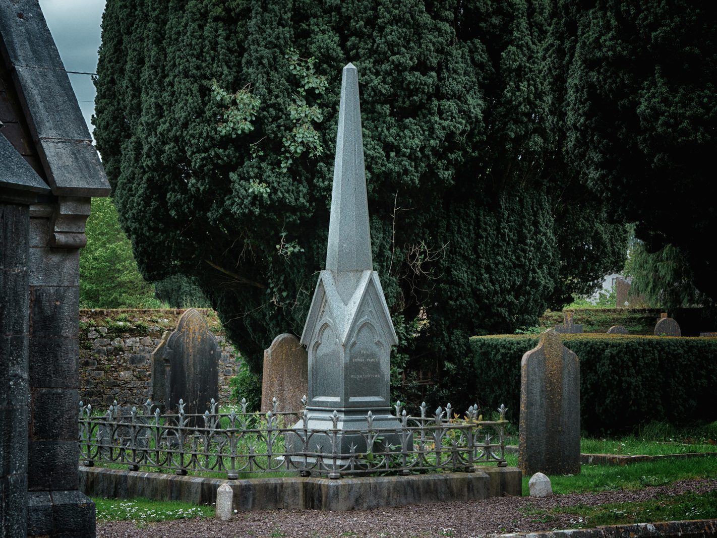 ST LUKE'S CHURCH OF IRELAND GRAVEYARD IN DOUGLAS COUNTY CORK [EXAMPLES OF OBELISKS] 019