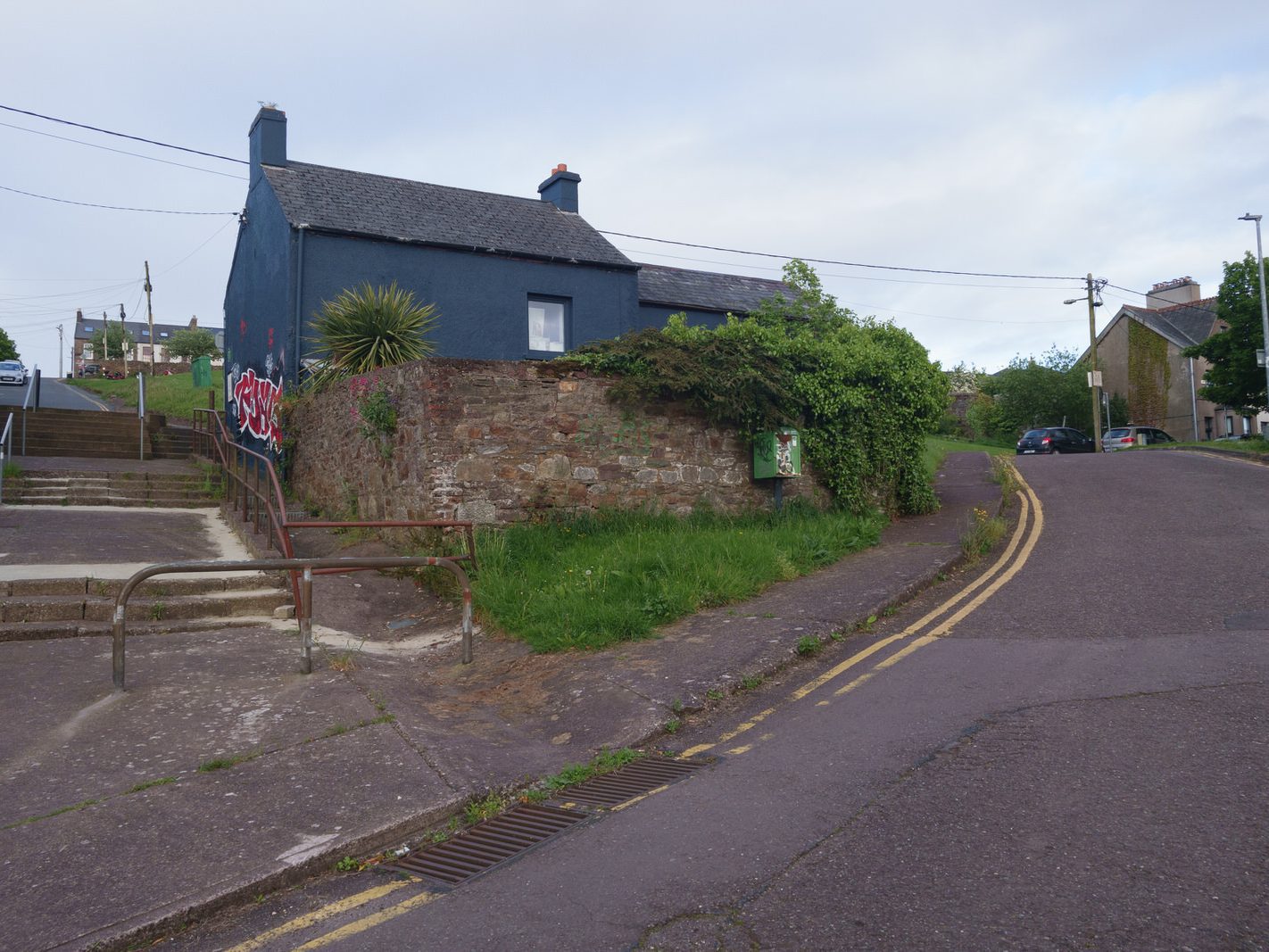 THE FEVER HOSPITAL STEPS CONNECTING LEITRIM STREET TO SHANDON COURT [ALSO VIEWS FROM RICHMOND HILL] 020